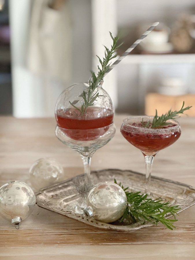 Sparkling Pomegranate and Rosemary Cocktail