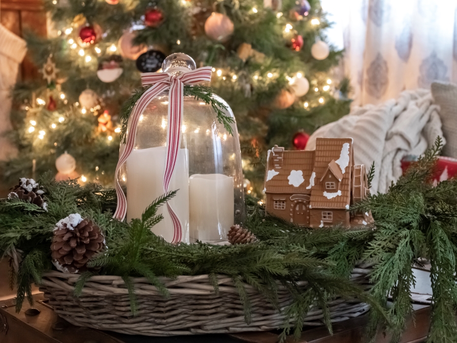 Magical Christmas Candlelight Home Tour - Midwest Life and Style Blog