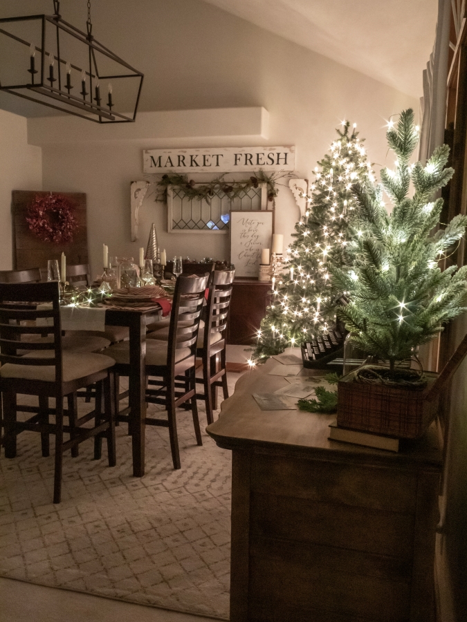 Magical Christmas Candlelight Home Tour - Midwest Life and Style Blog