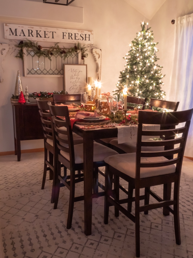 Christmas Tree in Dining Room At Night with Gingerbread Tablescape - Week in Rewind with Midwest Life and Style