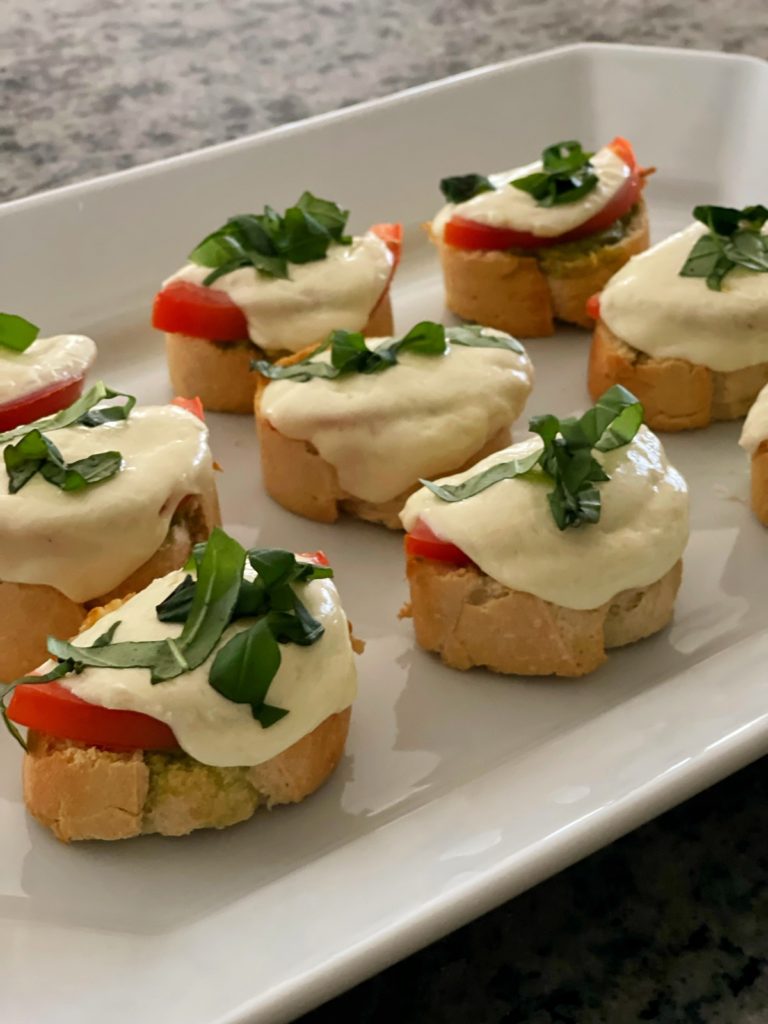 Mozzarella and Tomato Caprese Appetizer Bites from Bricks 'n Blooms