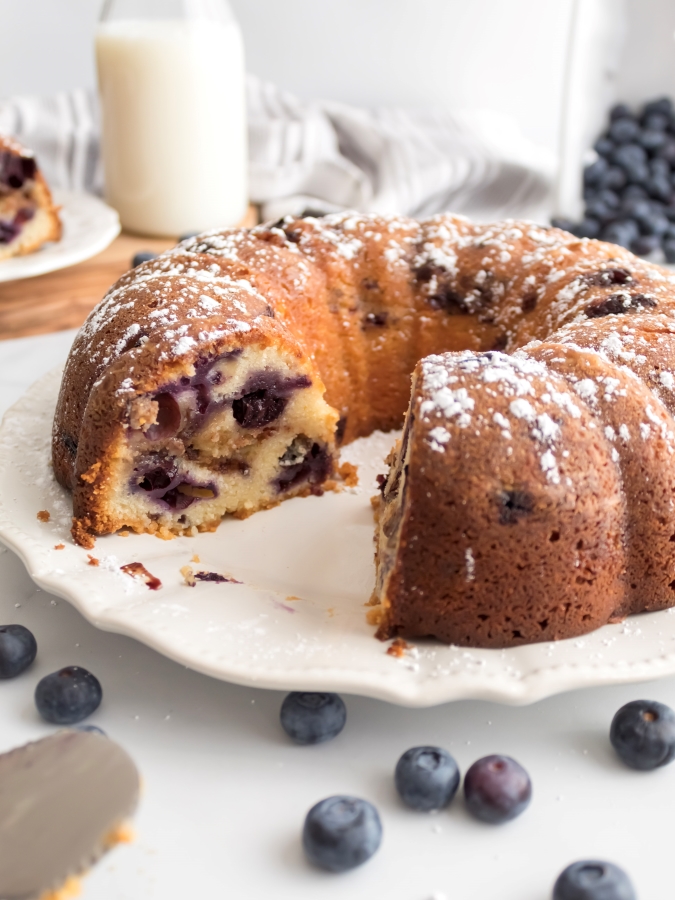 Blueberry Sour Cream Coffee Cake - Midwest Life and Style Blog