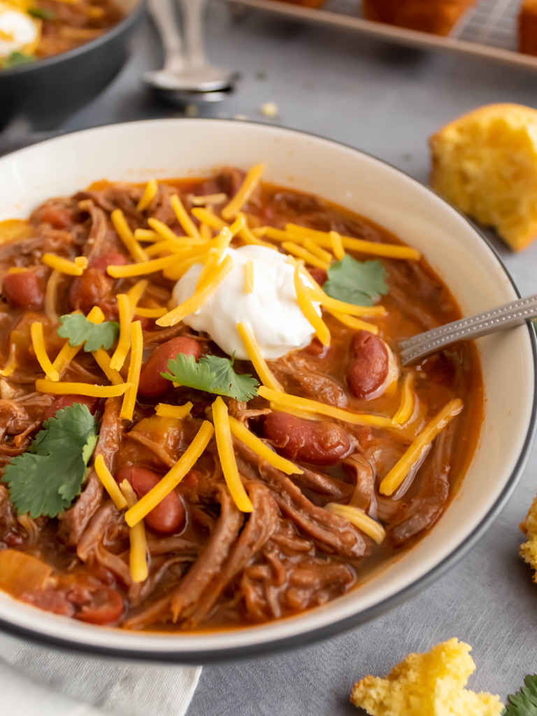 Easy Slow Cooker Shredded Beef Chili- Midwest Life and Style Blog