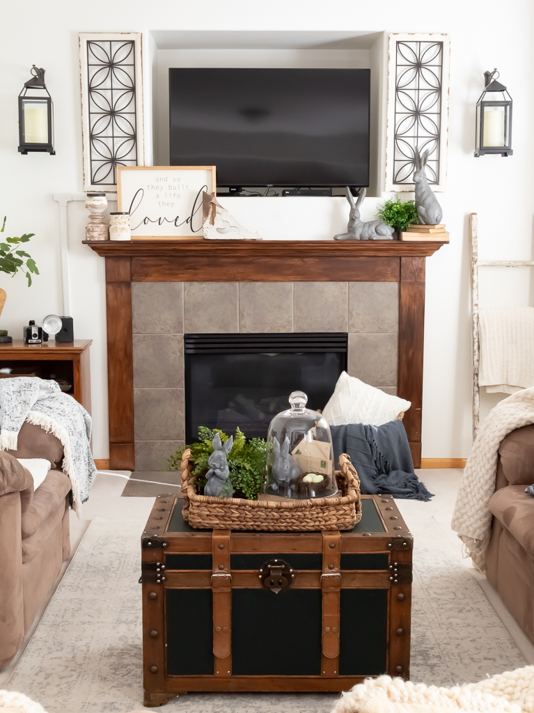 A Casual Spring Home Tour - Midwest Life and Style Blog