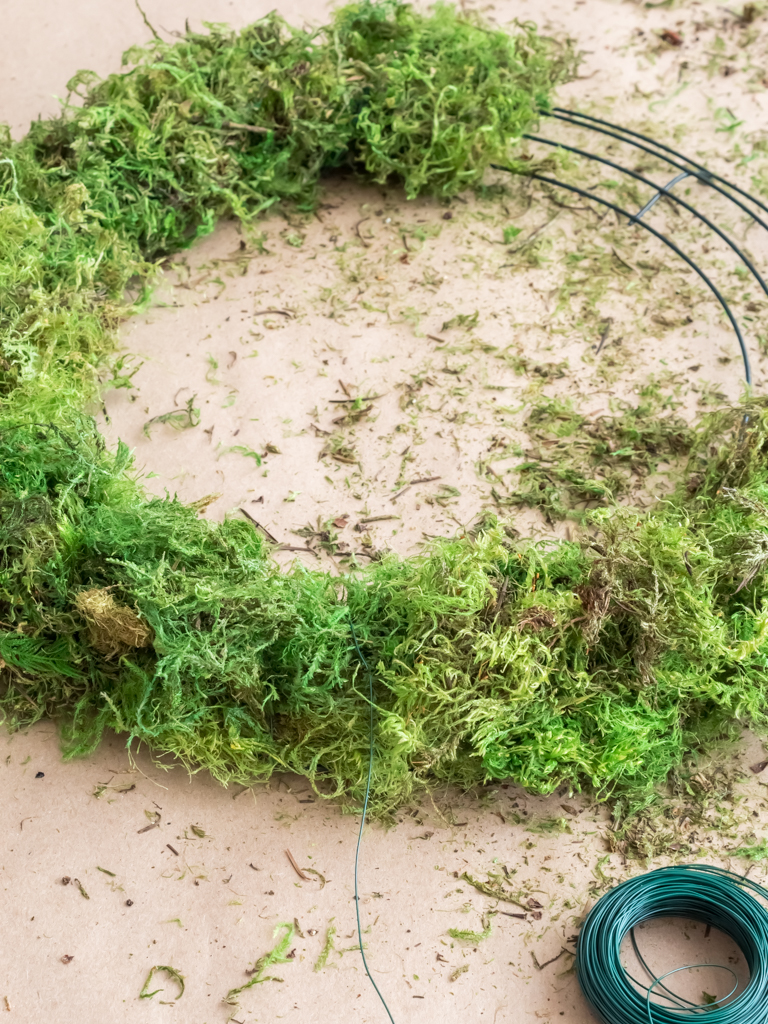 Simple And Rustic Easter Wreath With Carrots - Midwest Life and Style Blog