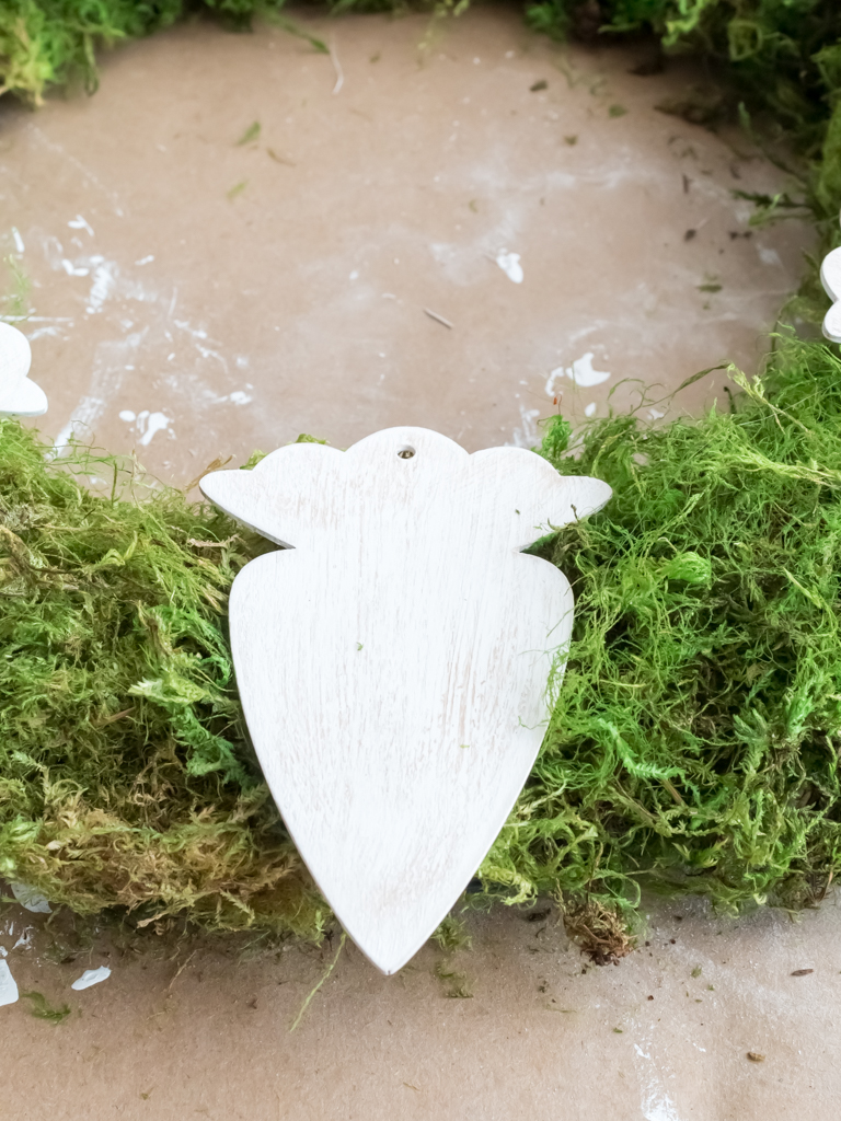 Simple And Rustic Easter Wreath With Carrots - Midwest Life and Style Blog