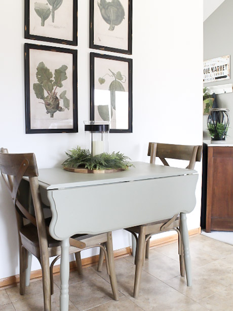 How To Update An Old Kitchen Table with Mistint or Oops Paint - Midwest Life and Style Blog