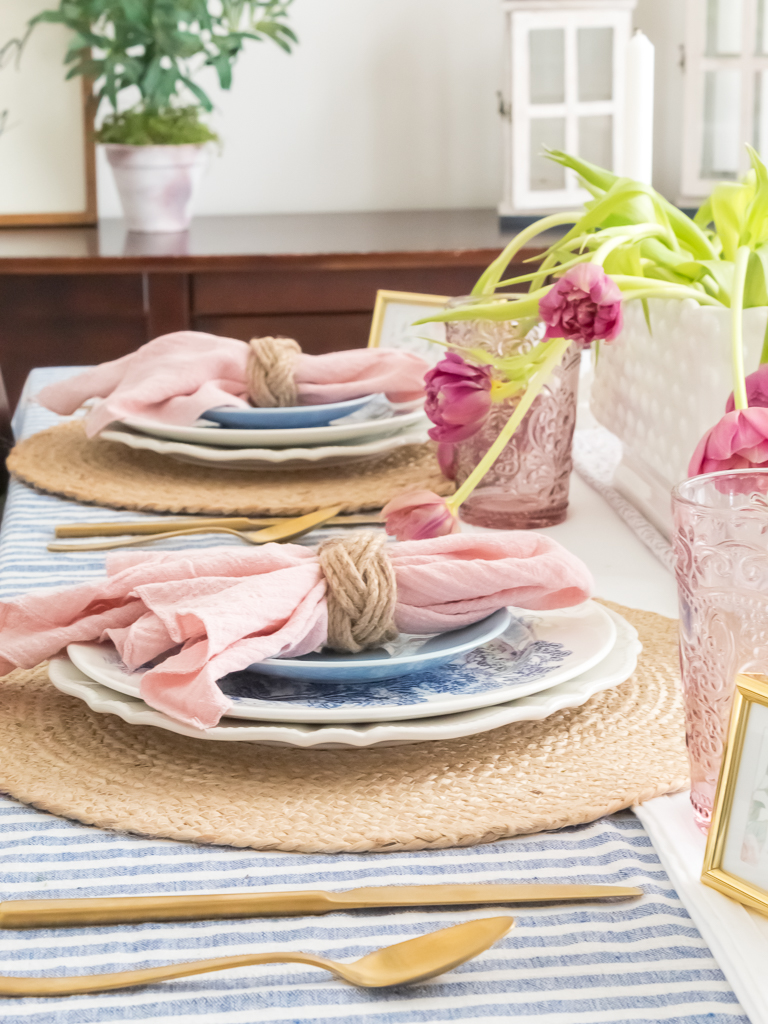 5 Simple Tips To Host The Best Mother's Day Luncheon - Midwest Life and Style Blog