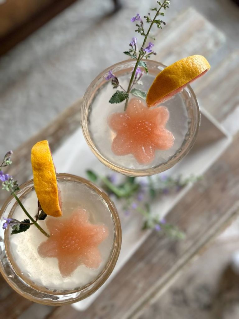 Sparkling Grapefruit Cocktail from Vintage Home Designs