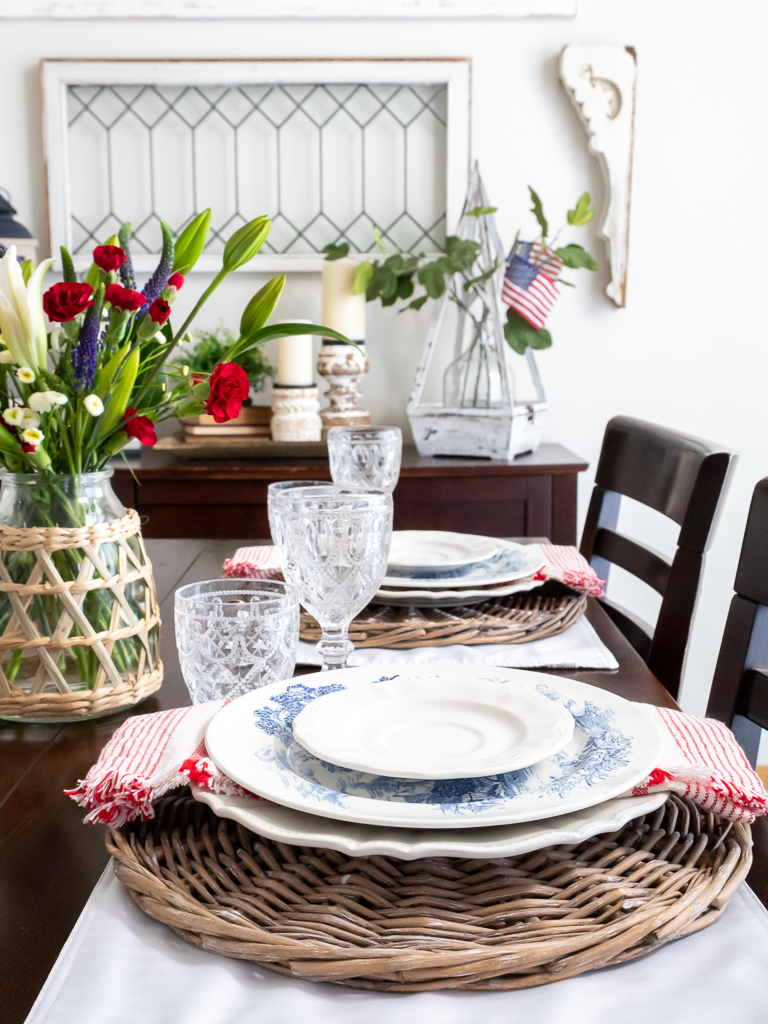 4th of July Tablescape with Blue Transferware Dishes - Red White And Blue Summer Home Tour - Midwest Life and Style Blog