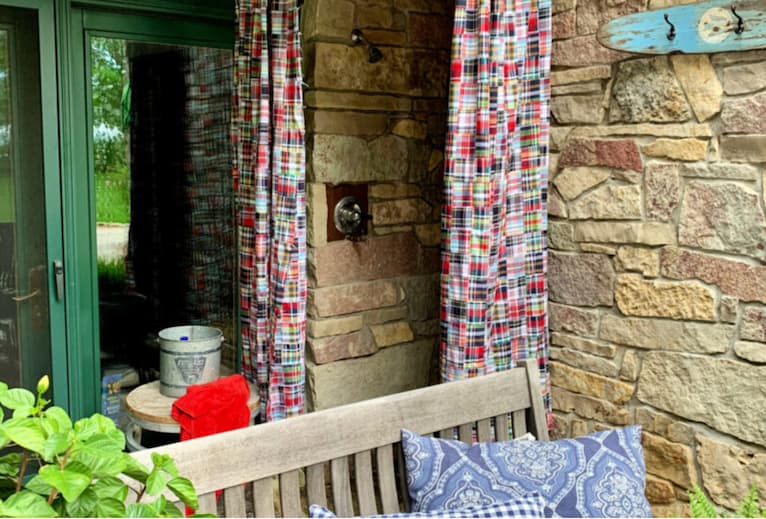 DIY Outdoor Showe Curtains - 15 Creative Summer DIY Projects To Try Now - Midwest Life and Style Blog