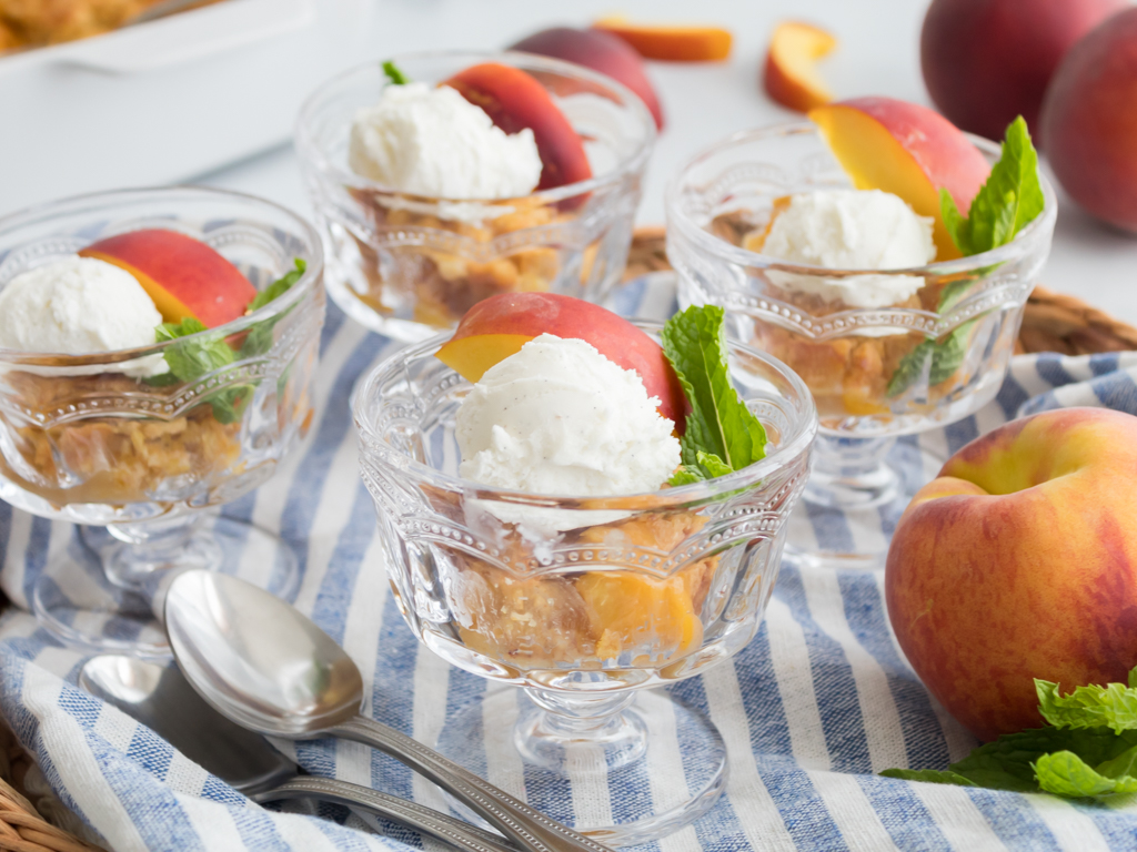 Simple 4-Ingredient Peach Dump Cake - Midwest Life and Style Blog