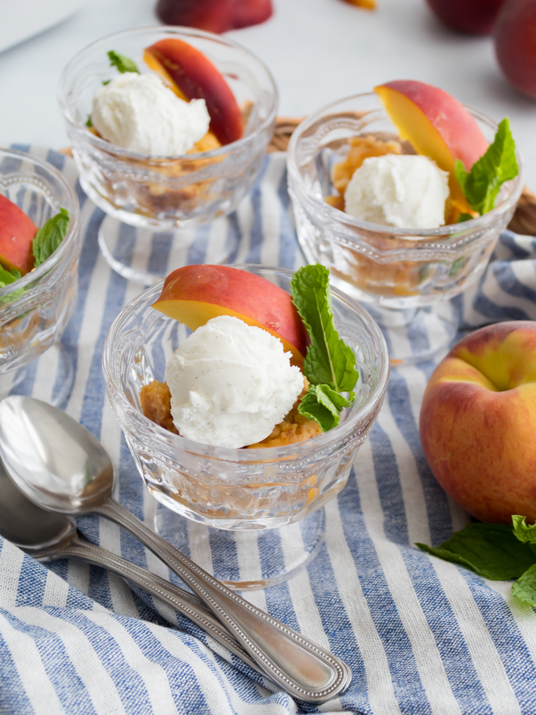 Simple 4-Ingredient Peach Dump Cake - Midwest Life and Style Blog