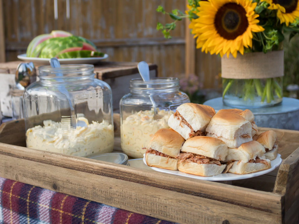 Your Guide To Throwing The Ultimate Potluck Party - Midwest Life and Style Blog