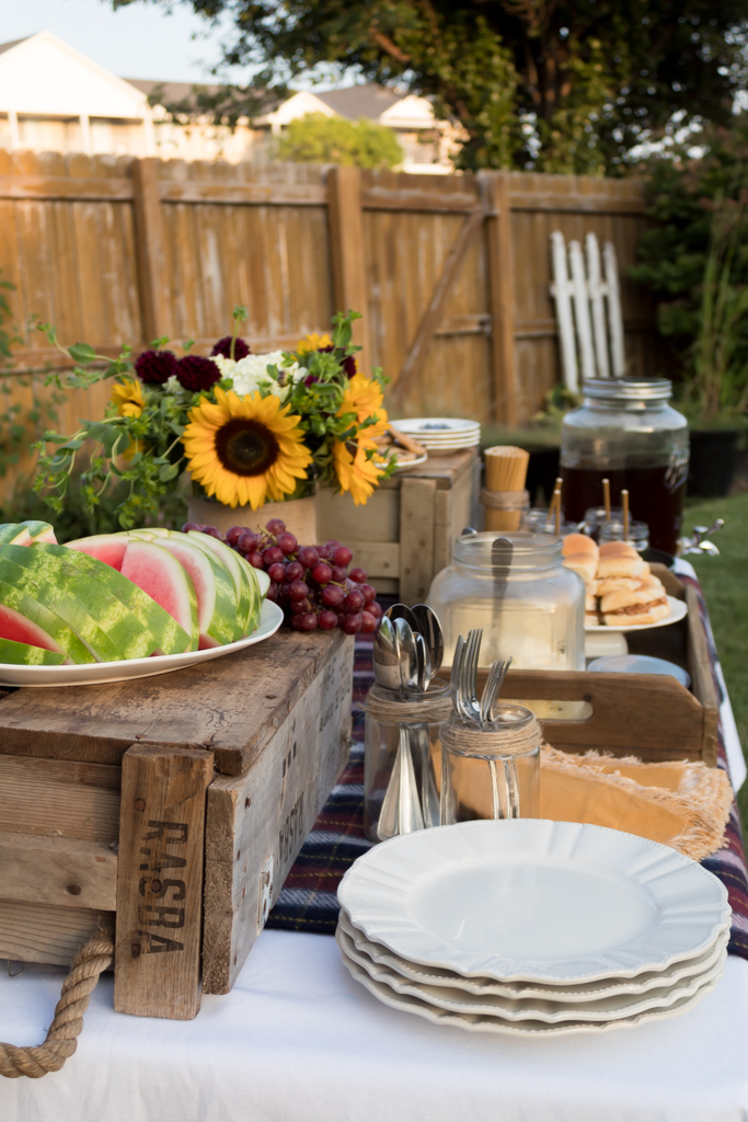 Your Guide To Throwing The Ultimate Potluck Party - Midwest Life and Style Blog