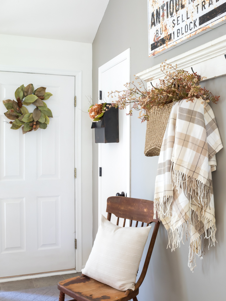 How To Create A Rustic And Welcoming Entryway For Fall - Midwest Life and Style Blog