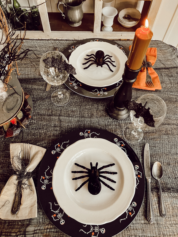 Halloween Tablescape from The Ponds Farmhouse