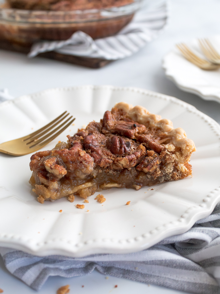 The Best Recipe for Easy Pecan Pie - Midwest Life and Style Blog