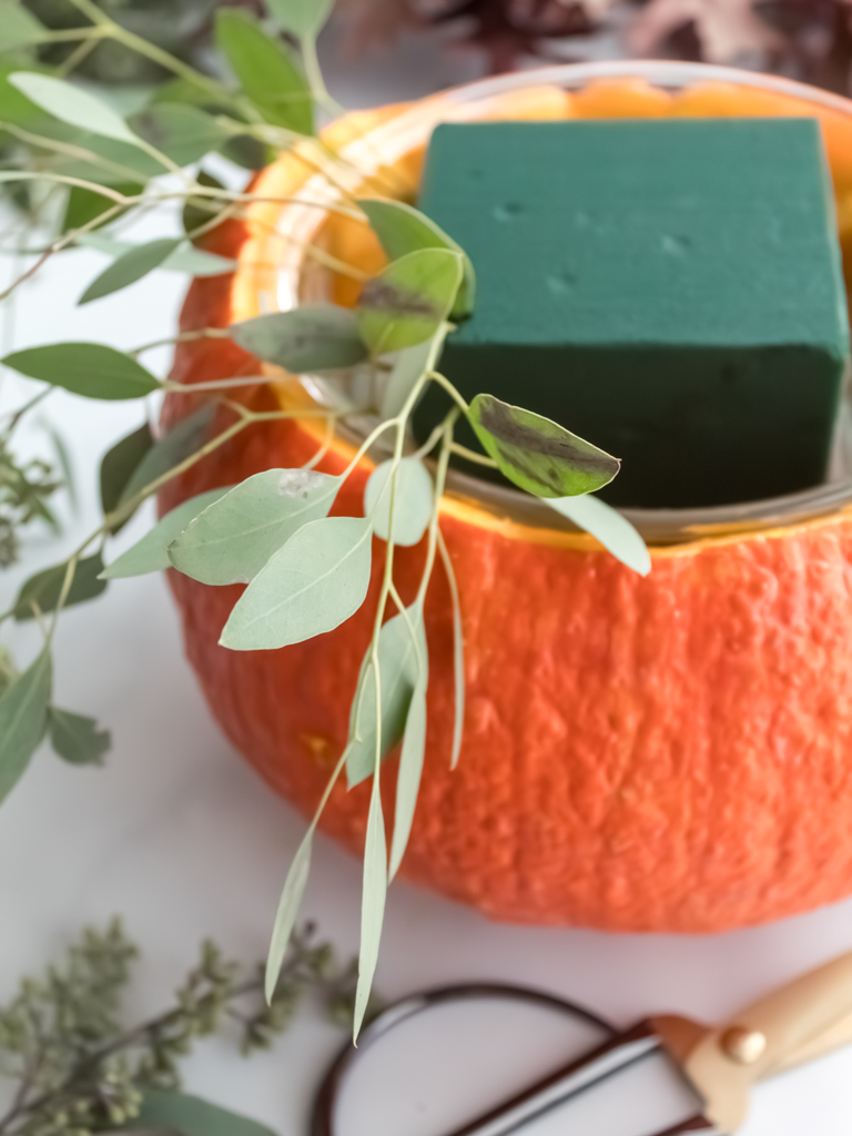 How to Make a Simple Pumpkin Floral Arrangement for Thanksgiving - Midwest Life and Style Blog