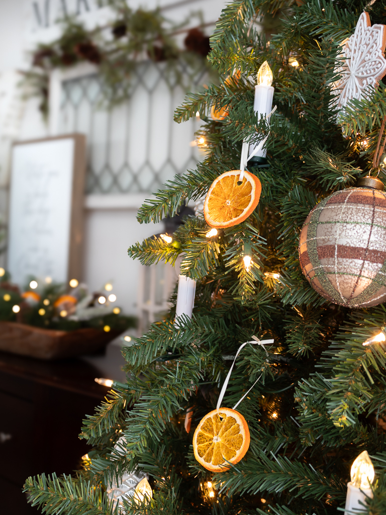 Homemade Dried Orange Christmas Tree Ornaments 