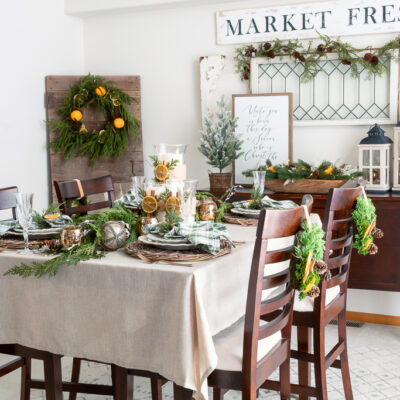 How To Style A Rustic Christmas Tablescape In 5 Simple Steps