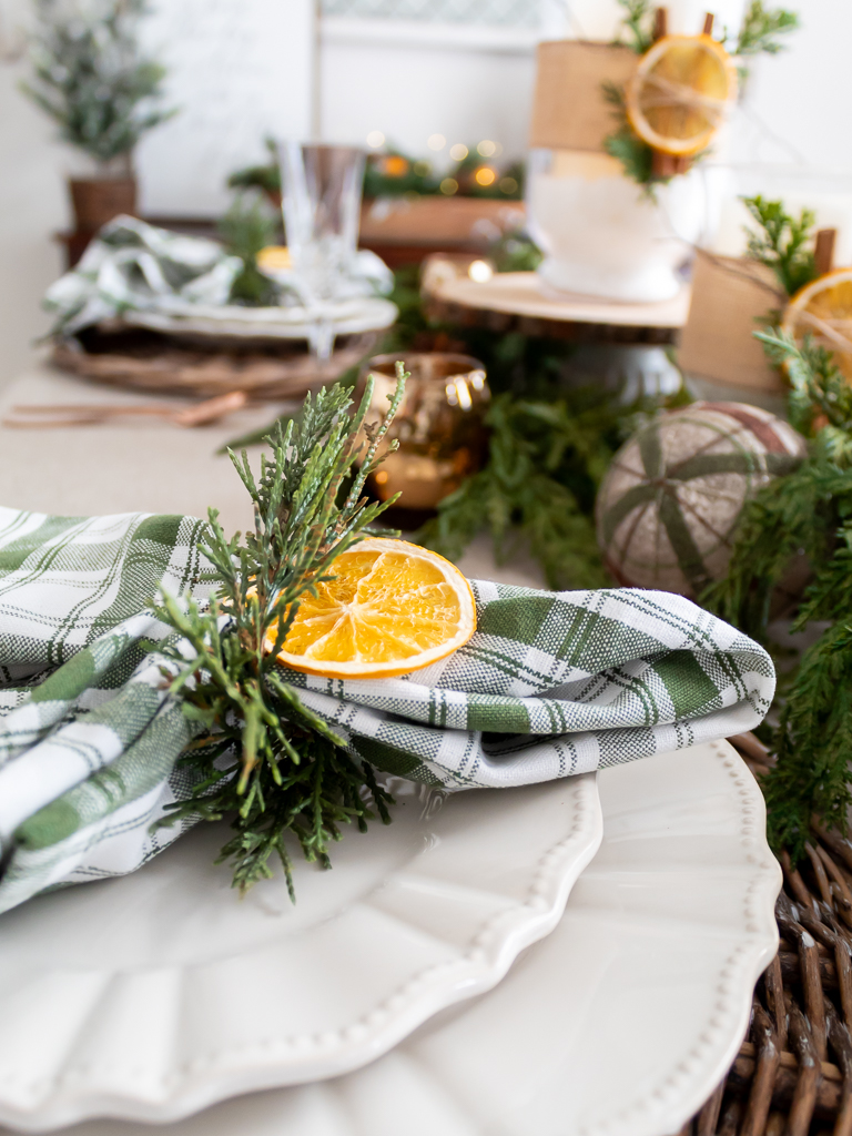 How To Style A Rustic Christmas Tablescape In 5 Simple Steps - Midwest Life and Style