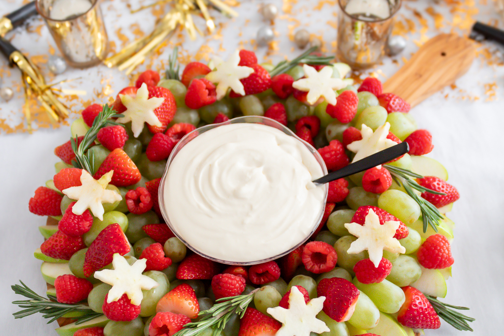 Irresistibly Good Creamy Fruit Dip