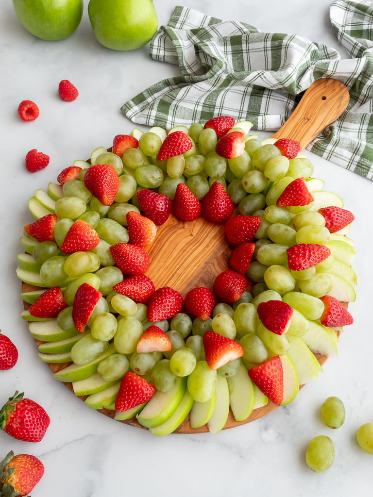 Edible Fruit Wreath - Midwest Life and Style Blog