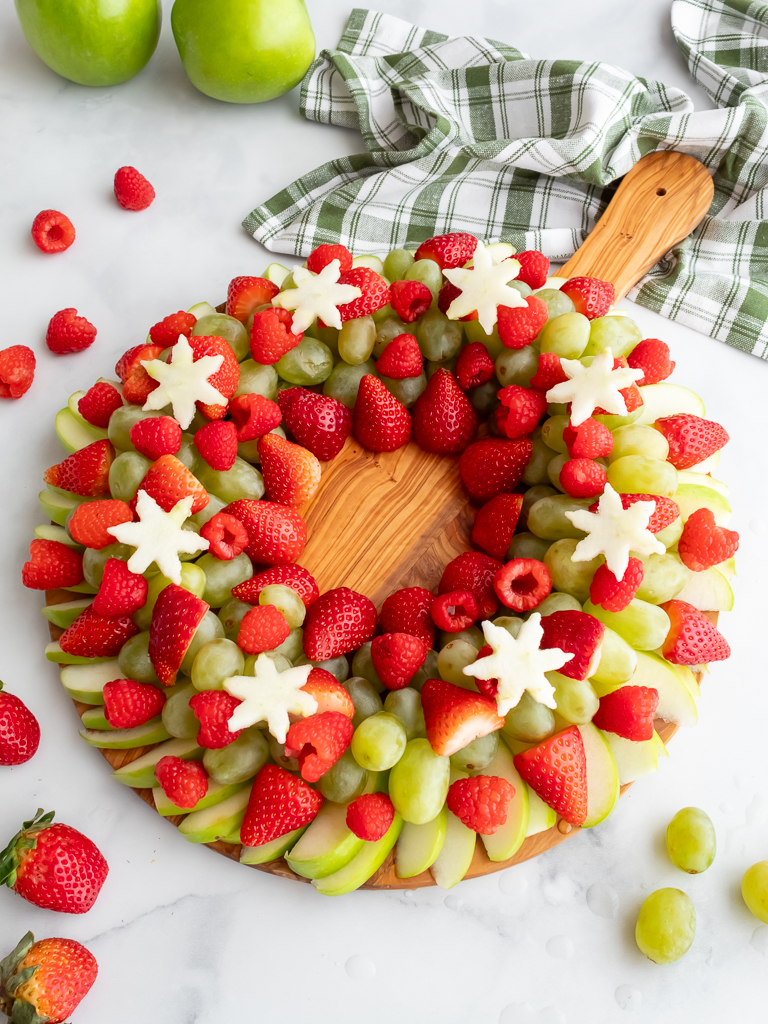 Edible Fruit Wreath - Midwest Life and Style Blog