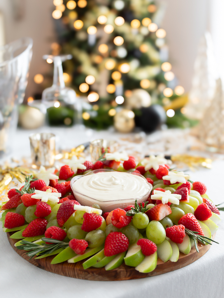 Edible Fruit Wreath - Midwest Life and Style Blog