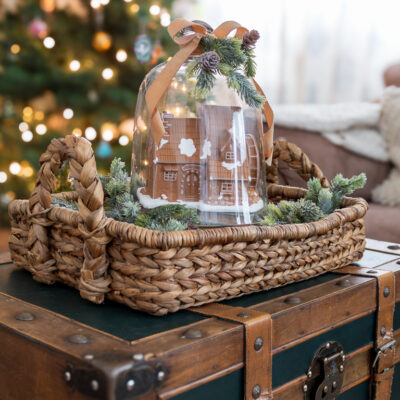 The Secrets To Styling A Warm And Homey Christmas Living Room