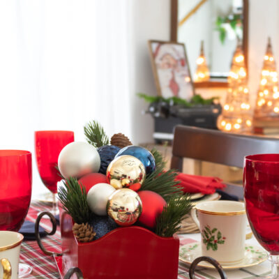 Classic and Cozy Dining Room Decorating Ideas for Christmas